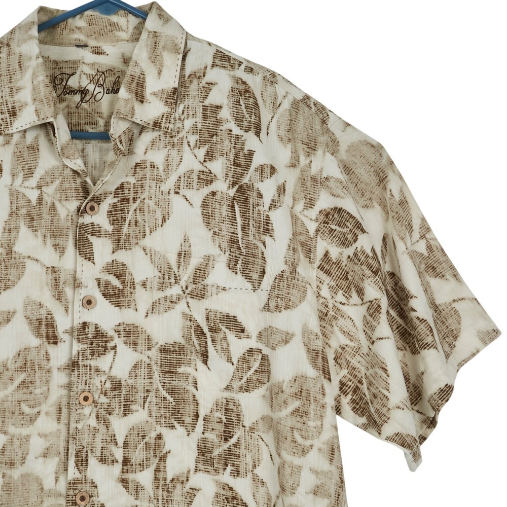 Tommy Bahama Button Up Mens Large Tan Tropical Leaf Print 100% Silk Short Sleeve